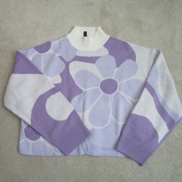 DIVIDED Girls Floral Sweater Purple And White Size Medium - Picture 1 of 4